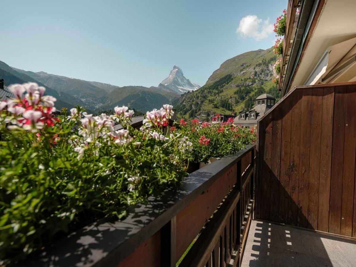 Hotel Bella Vista Zermatt Bagian luar foto