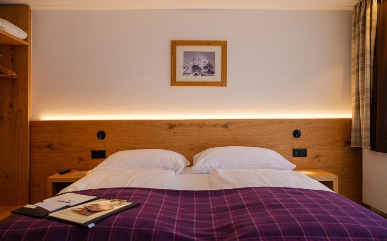 Hotel Bella Vista Zermatt Bagian luar foto
