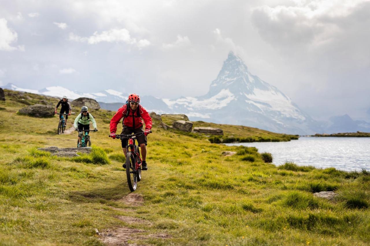 Hotel Bella Vista Zermatt Bagian luar foto